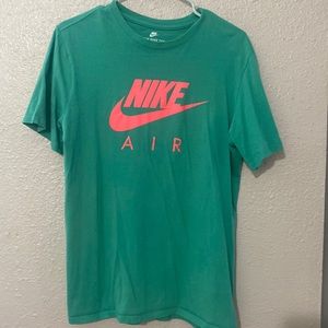 Nike T Shirt